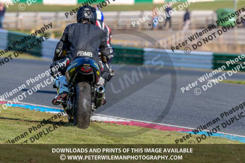 PJM Wedding Photography;enduro digital images;event digital images;eventdigitalimages;mallory park;mallory park photographs;mallory park trackday;mallory park trackday photographs;no limits trackdays;peter wileman photography;racing digital images;trackday digital images;trackday photos